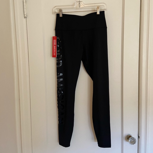 Good American “The Core Power Legging” in black - Picture 2 of 10